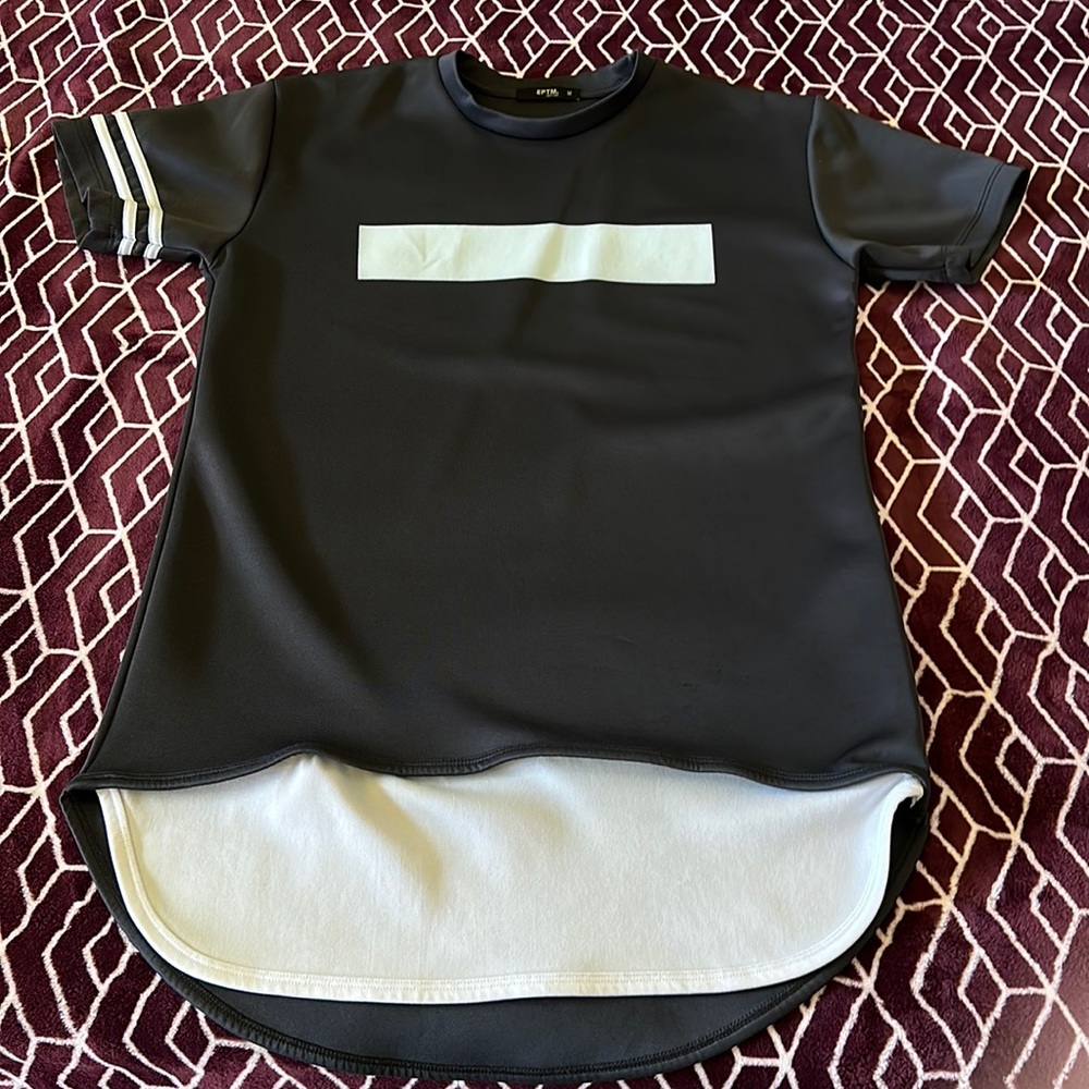 EPTM. used oversized MEDIUM t-shirt